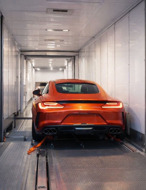 enclosed-car-transport-luxury-vehicle